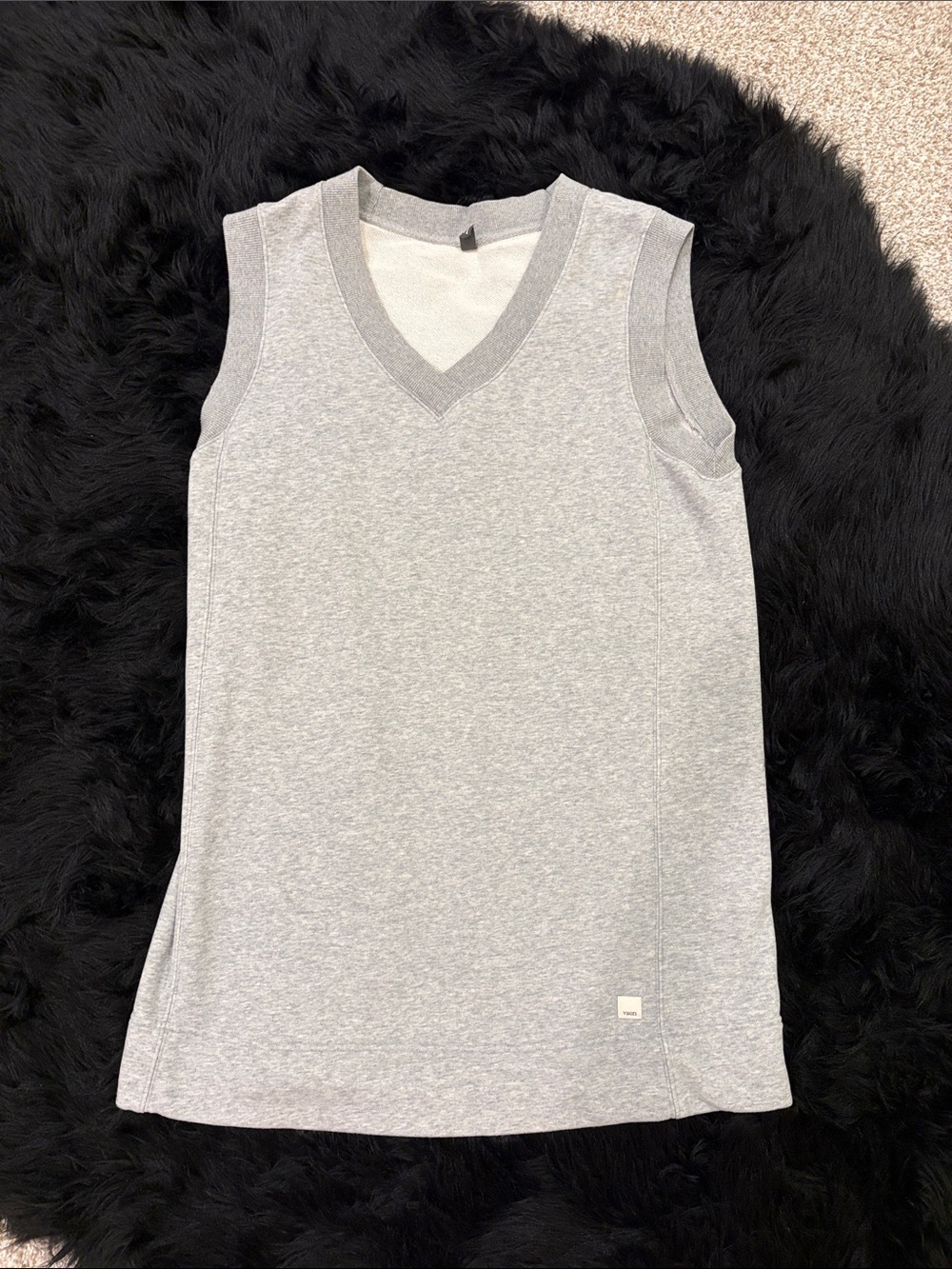 Vuori Sleeveless V-Neck dress in Light Gray